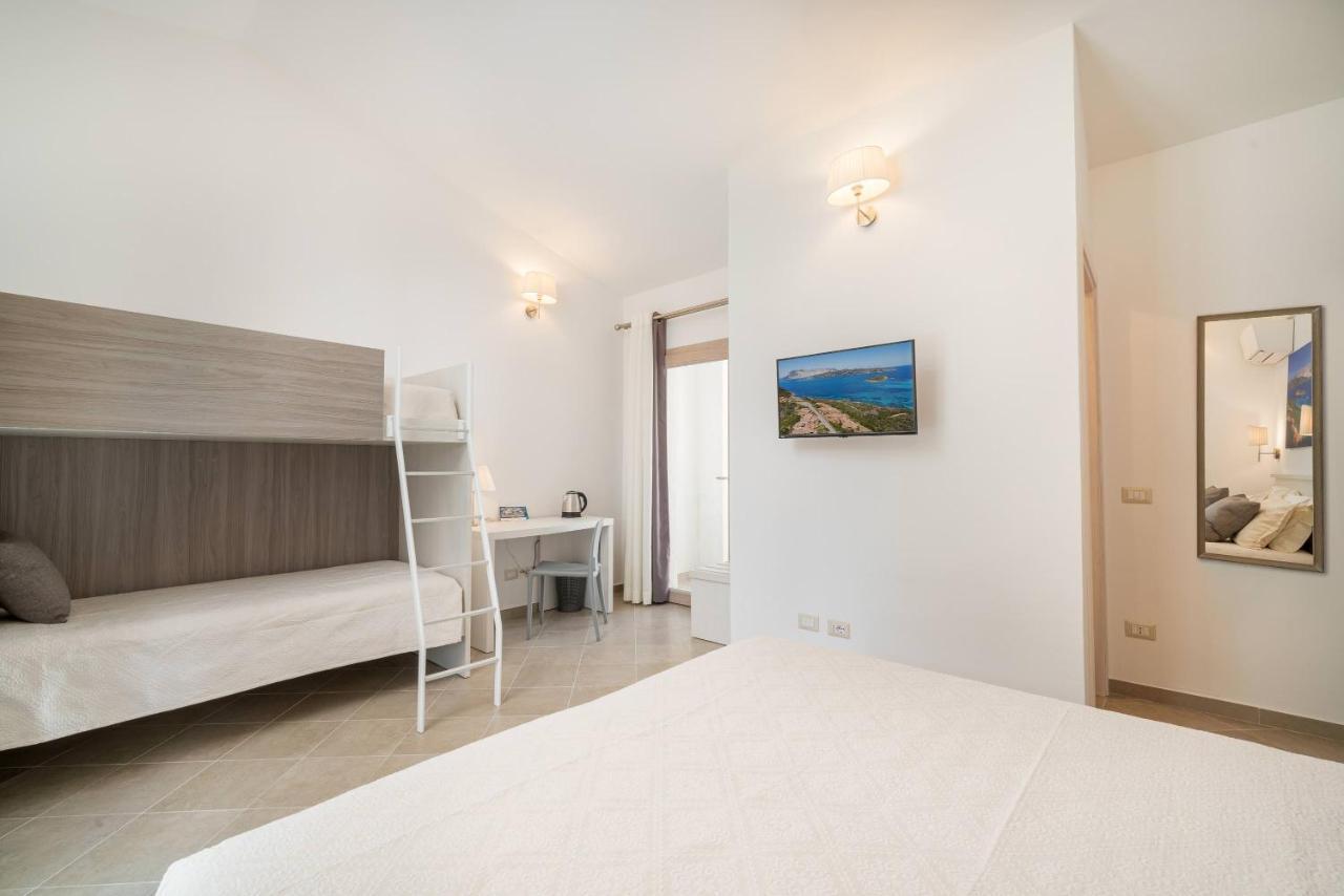 Residenza L'Alzoni Hotel ซาน เตโอโดโร ภายนอก รูปภาพ