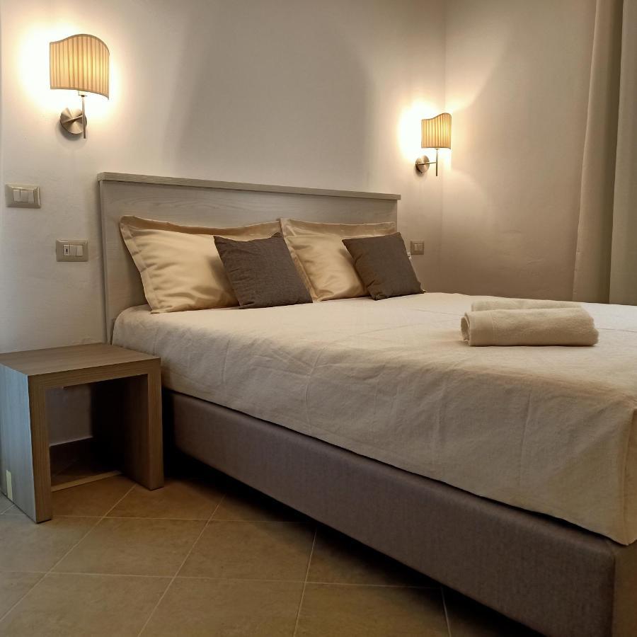 Residenza L'Alzoni Hotel ซาน เตโอโดโร ภายนอก รูปภาพ