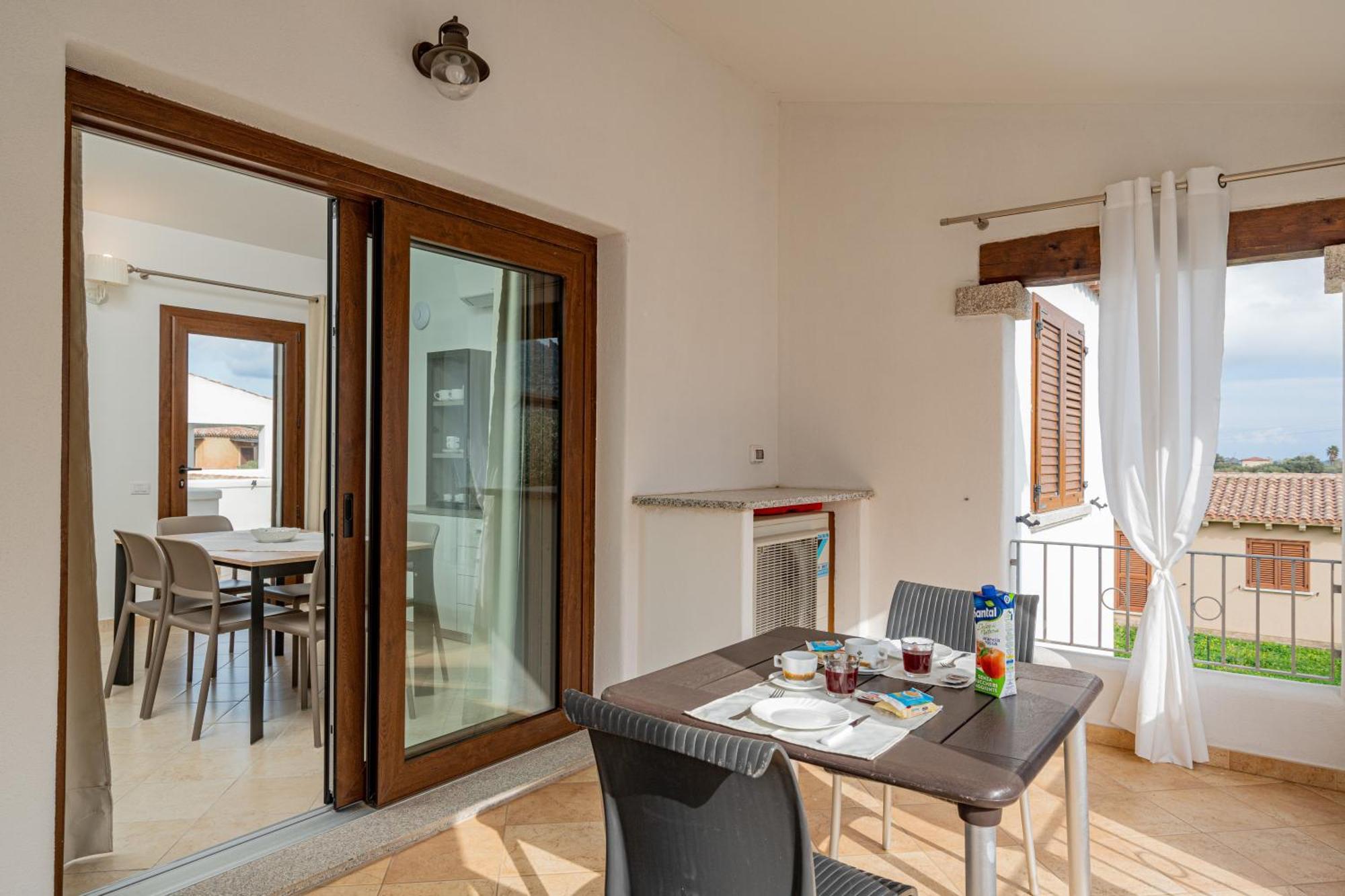 Residenza L'Alzoni Hotel ซาน เตโอโดโร ภายนอก รูปภาพ