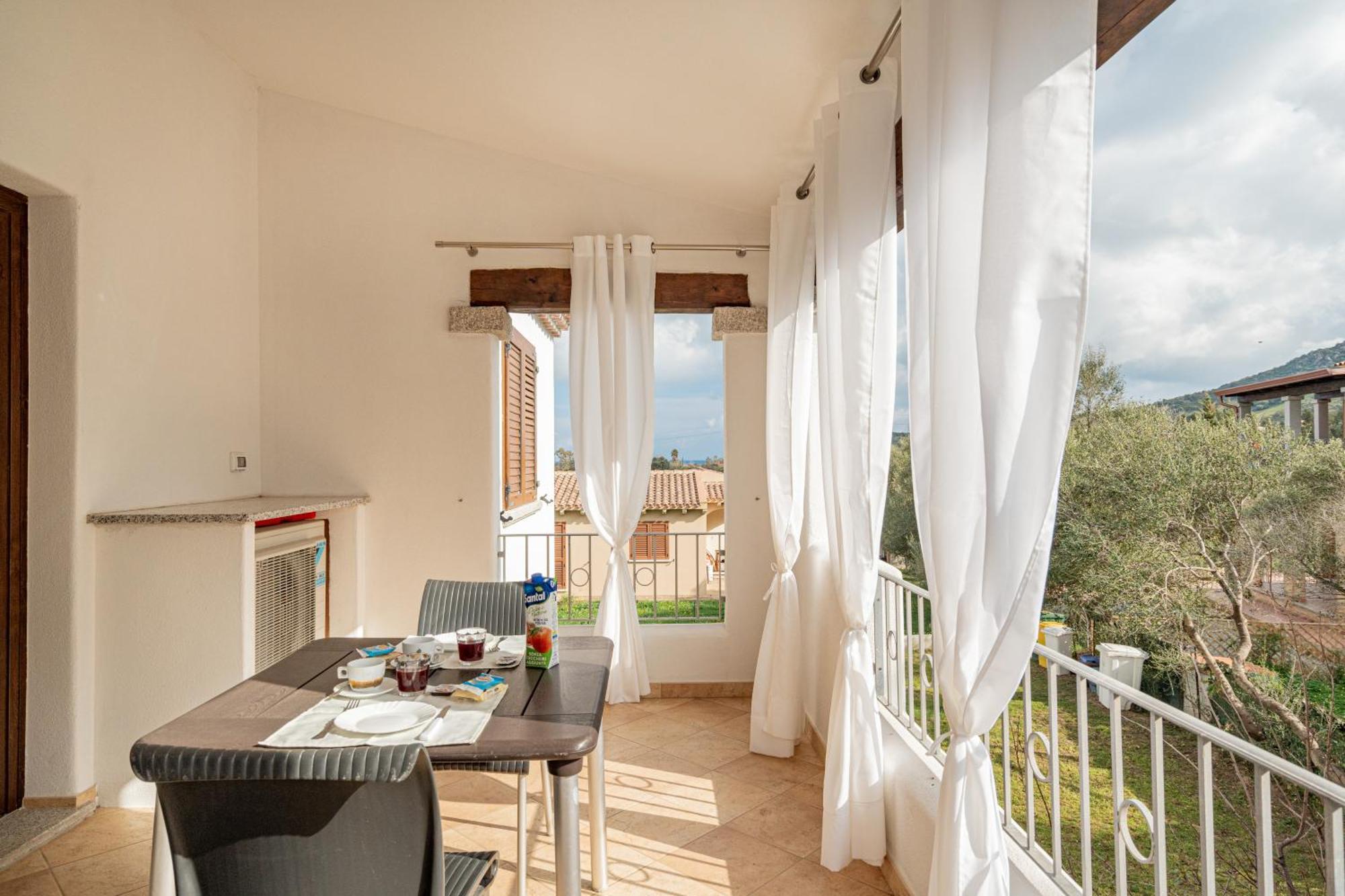 Residenza L'Alzoni Hotel ซาน เตโอโดโร ภายนอก รูปภาพ